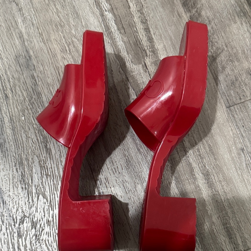 Gucci Women's Bold Red Mules - Picture 3 of 8